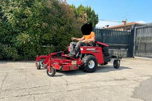T50 - Tagliaerba SNAPPER 3 cil seminuovo 900 ore
