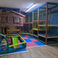 Attrezzatura sala per feste