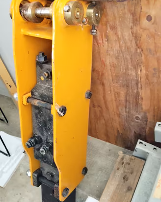 demolitore per miniescavatore 