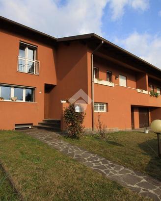 VILLA A SCHIERA A LA VALLETTA BRIANZA