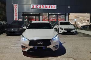 INFINITI Q30 2.2d Premium Tech AWD NAVI 360 PELL