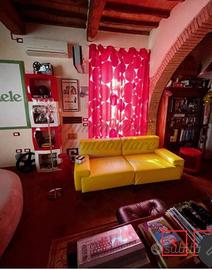 Loft / Open Space di 48 m² con 2 locali a Rosignan