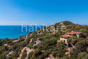 Villa Unifamiliare panoramica immersa nel verde