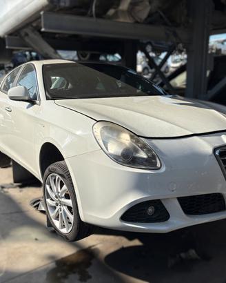 ALFA ROMEO GIULIETTA - ANNO 2011 - PER RICAMBI
