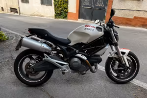 Ducati Monster 696+