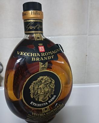 vecchia Romagna  etichetta nera 