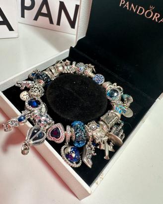 Bracciale moments Pandora con chiusura blu