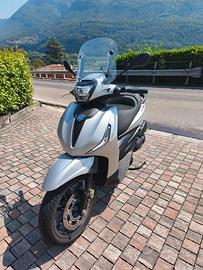 Piaggio Beverly 400 hpe S