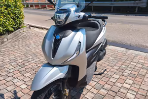 Piaggio Beverly 400 hpe S