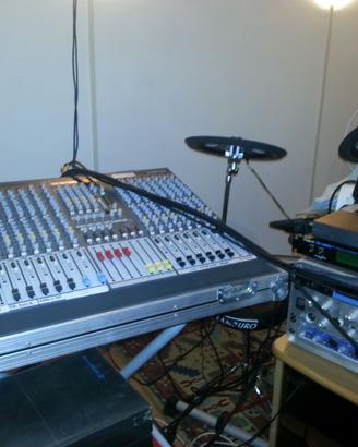 Allen & Heath GL2400 24 canali