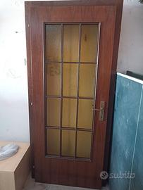 Porta interna con vetro completa di telaio