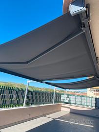 Tenda da sole motorizzata