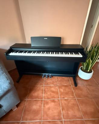 Pianoforte YDP 143