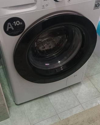 Lavatrice  9kg LG F2R3S09NSWB - Ancora in Garanzia