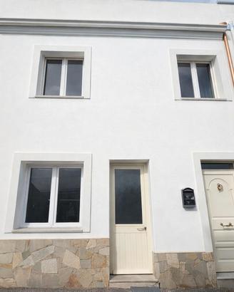 Bivano con ingresso indipendente e cortile