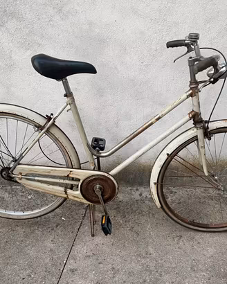 Bicicletta citta donna
