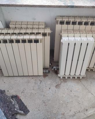 Termosifoni in alluminio usati – Vari elementi 