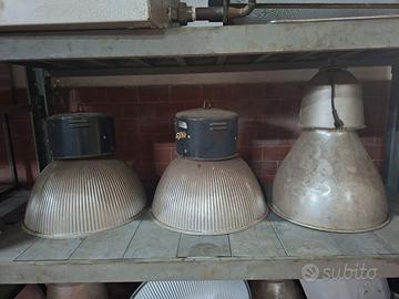 Lampade industriali disponibile circa 30 pezzi