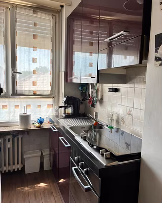 Cucina 285cm con Elettrodomestici color Magenta 