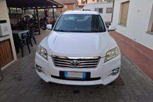 Toyota RAV4 2.2 D-4D 4x4 – 2011 – 9.300 €