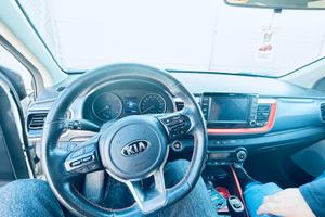 Kia stonic 1.6 crdi 2018 30000 km