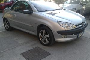 Peugeot 206 CC 1.6 Cabrio 2004