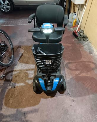 Scooter elettrico per anziani