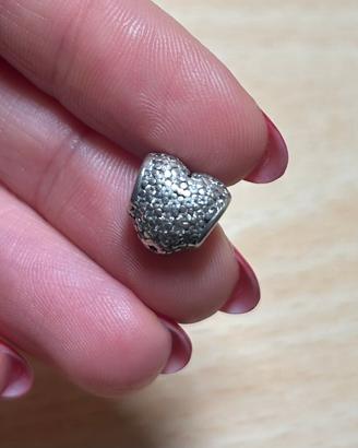 Charm cuore Pandora pavé