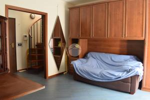 MONOLOCALE A MESSINA