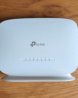 Router 4G LTE 150Mbps Wi-Fi (2.4GHz) SIM


