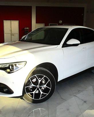 A.R.Stelvio 2.2 T.diesel 210cv AT8 Q4 Exec.-2018 F