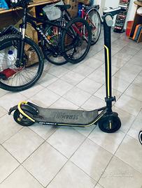 Monopattino elettrico Ducati