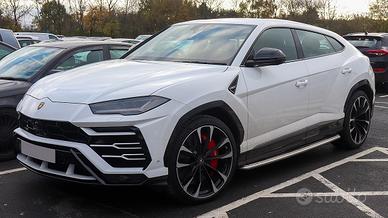 Ricambi lamborghini urus kit