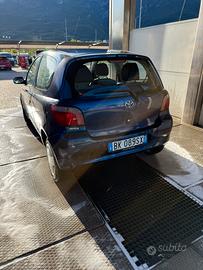 Toyota Yaris 2000 – 200.000 km – Revisione valida