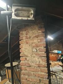 lampada alogena a piantana 
