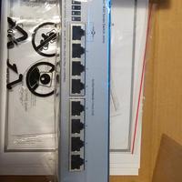 Switch ethernet 8 porte Hewlett Packard Enterprise