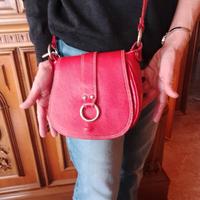 Borsa in pelle rossa
