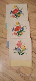 Set di 3 Asciugamani in Lino Ricamati a Mano