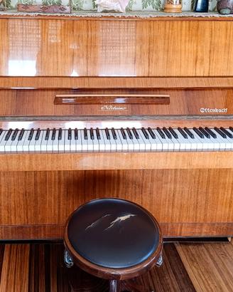 Pianoforte verticale 