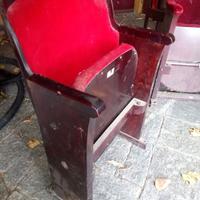 Poltrona teatro vintage anni ’50 legno e velluto