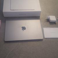MacBook Air (M2 series)