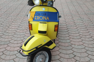 Vespa PX125E 1985 arcobaleno