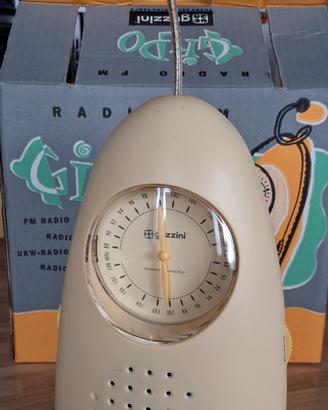 radio portatile vintage "GILDO di GUZZINI"