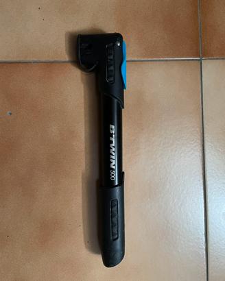 Pompetta per bici B’Twin 500