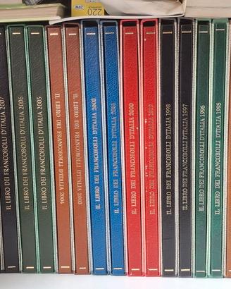 20 volumi IL LIBRO DEI FRANCOBOLLI ITALIANI- NUOVI