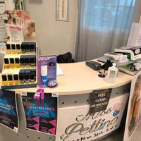 arredamento completo per salone parrucchiere