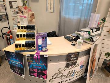 arredamento completo per salone parrucchiere