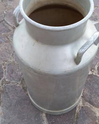 Bidone latte