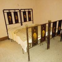 Letto matrimoniale in ferro anni '50