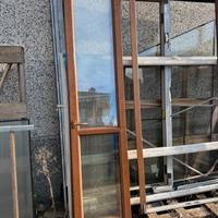 Infisso in pvc colore noce 